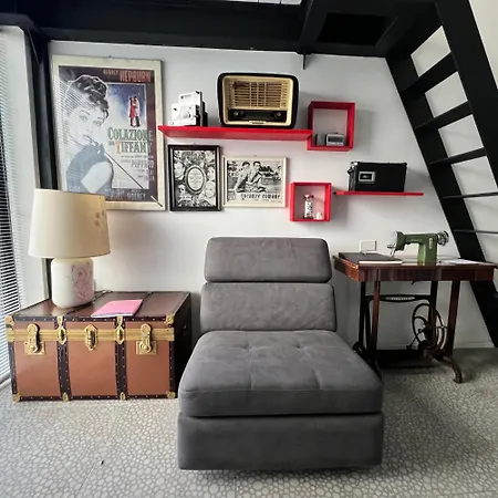 Tiny Loft-near Station, Easy Duomo And Stadio San Siro Apartment *